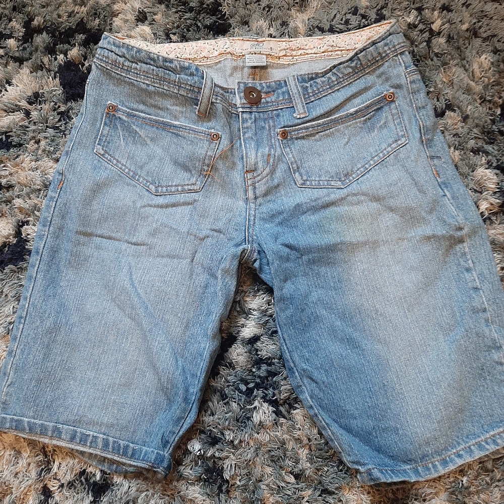 So denim buramuda shorts